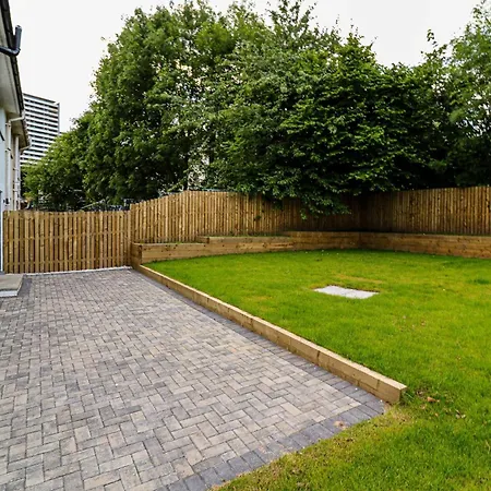 Wyndford Riverside House-2